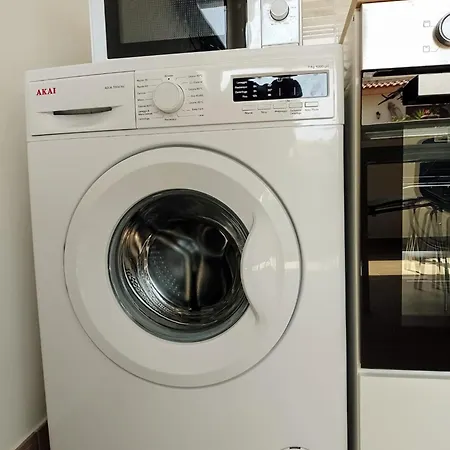 Ariel E Giangy 卡斯特尔达恰